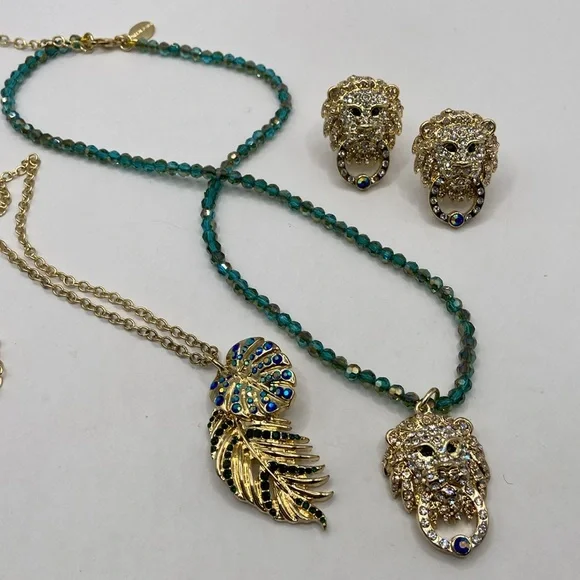 Heidi Daus Anniversary Collection 3 Piece Necklace & Earrings Set Lion Palm